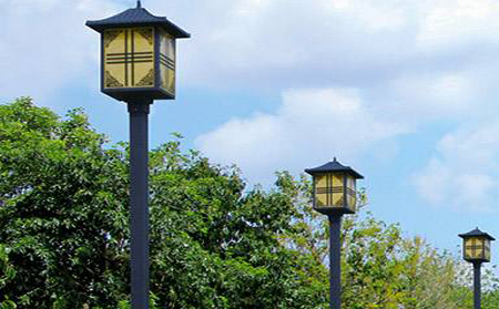 太阳能改则庭院灯怎么选亮度与续航更耐用 太阳能改则庭院灯怎么选亮度与续航更耐用